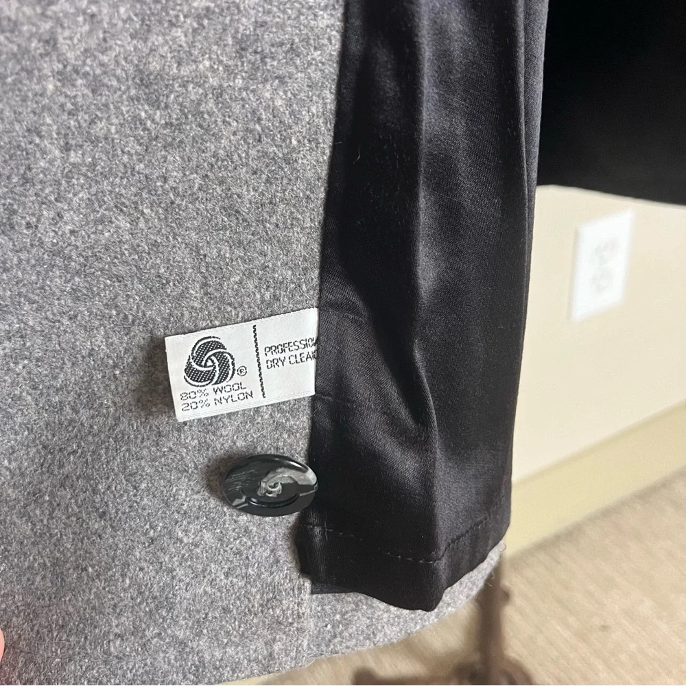 Silver Cloud men’s grey wool blend warm winter overcoat SZ 40‎